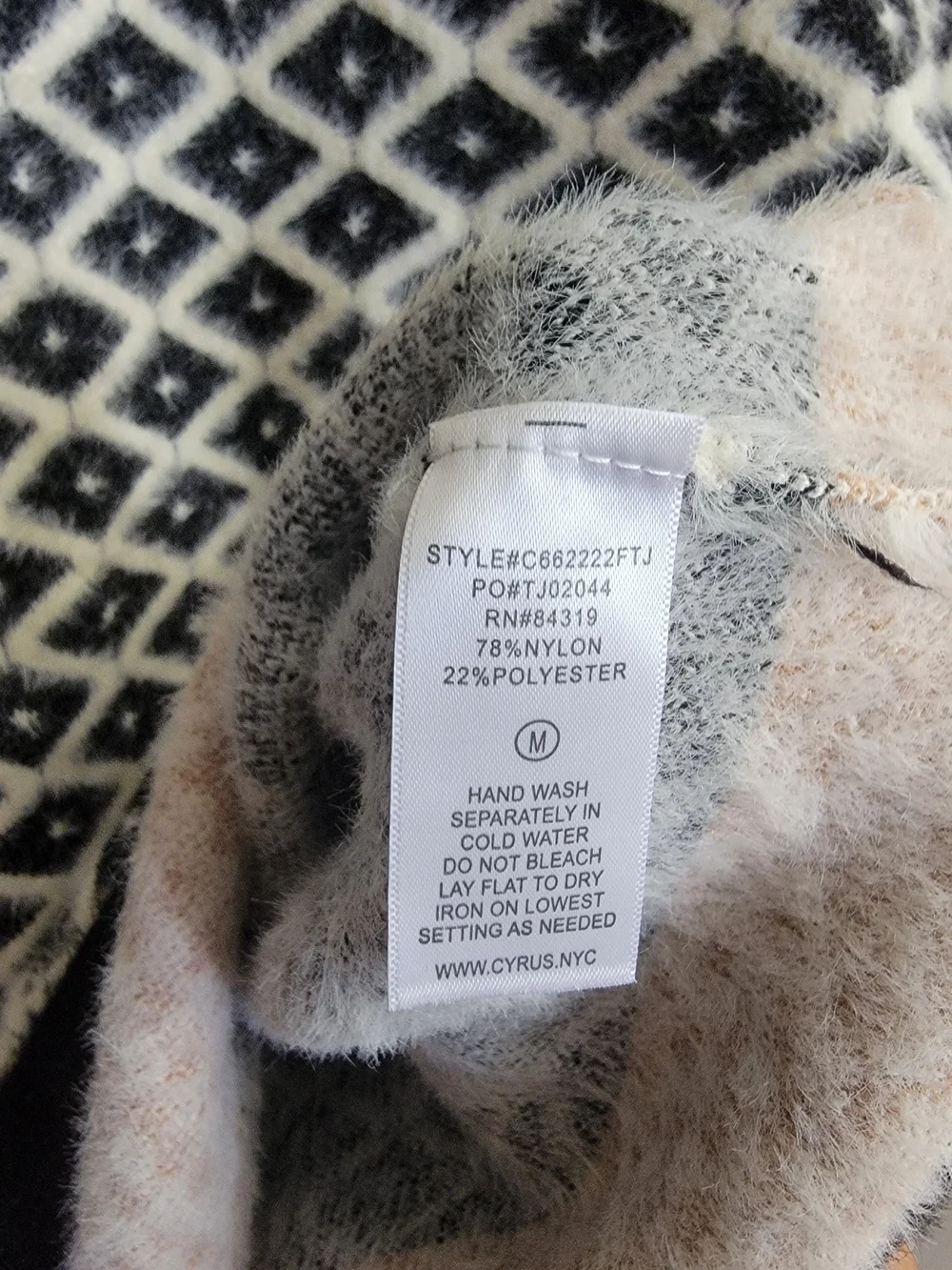Cyrus Black and White Geometric Crewneck Sweater Medium